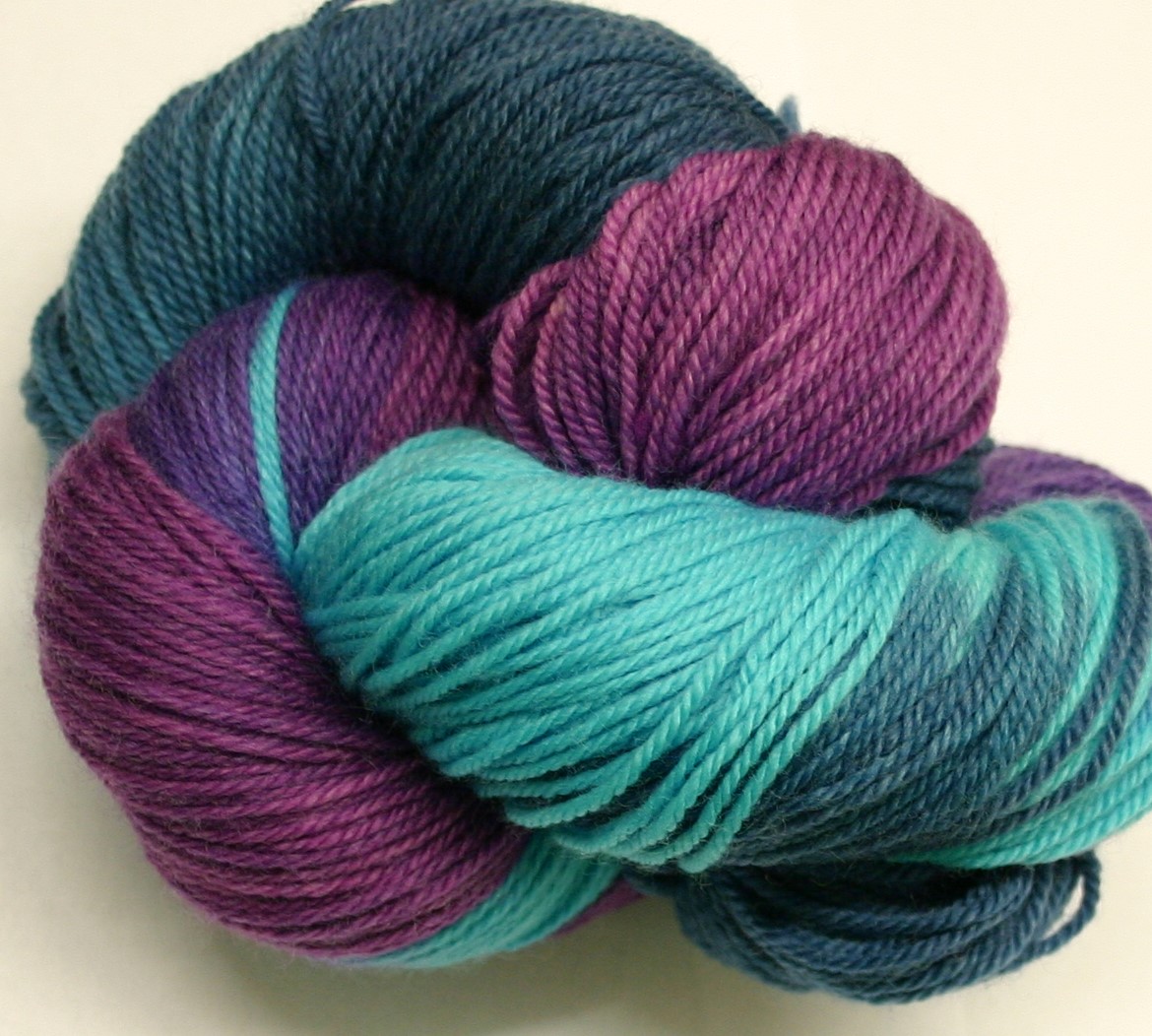 Ivy Brambles Enrapture Light Yarn - 208 Blue Orchid